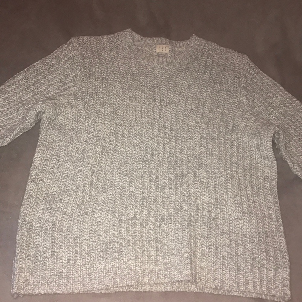 Sweater - Picture 4 of 4